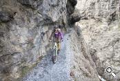 Gola dellUina in mountainbike 